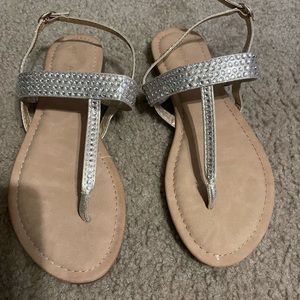 Size 9 sparkly sandals